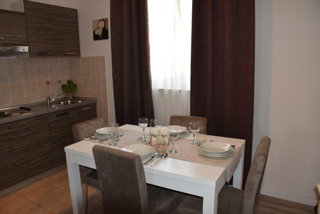 Apartments Zelic Vodice Esterno foto