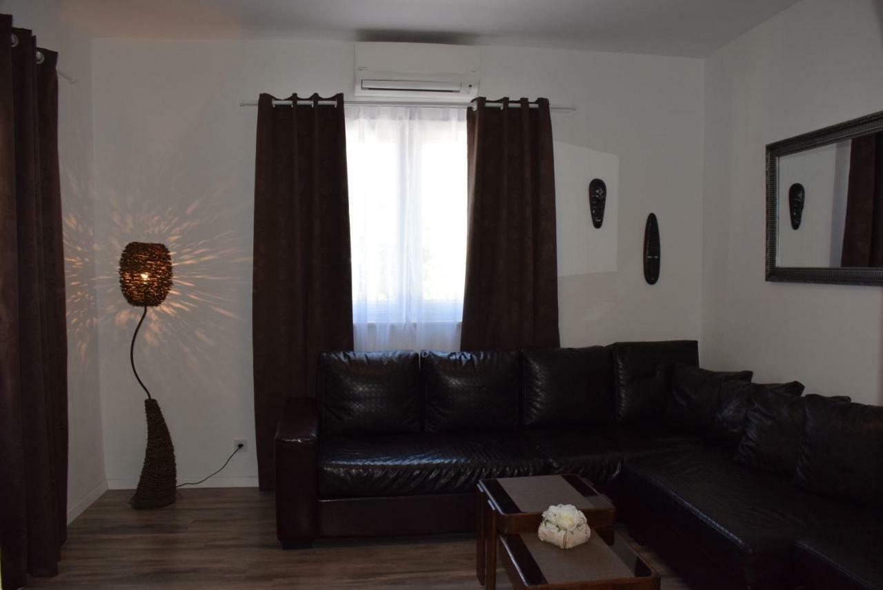 Apartments Zelic Vodice Esterno foto