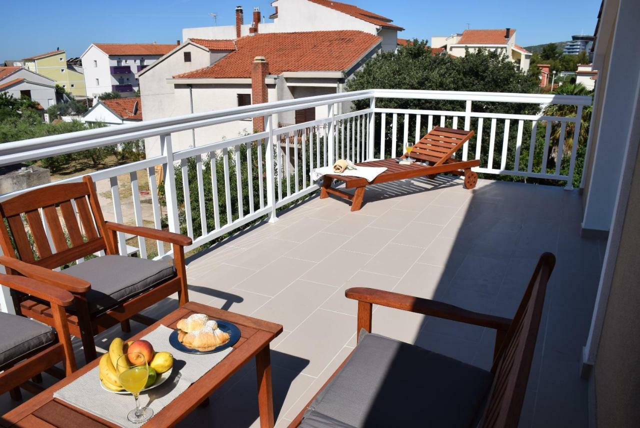 Apartments Zelic Vodice Esterno foto