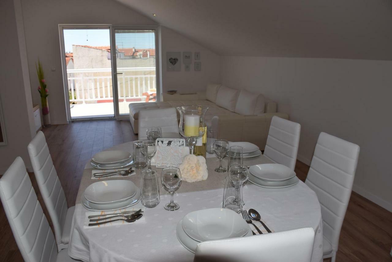 Apartments Zelic Vodice Esterno foto