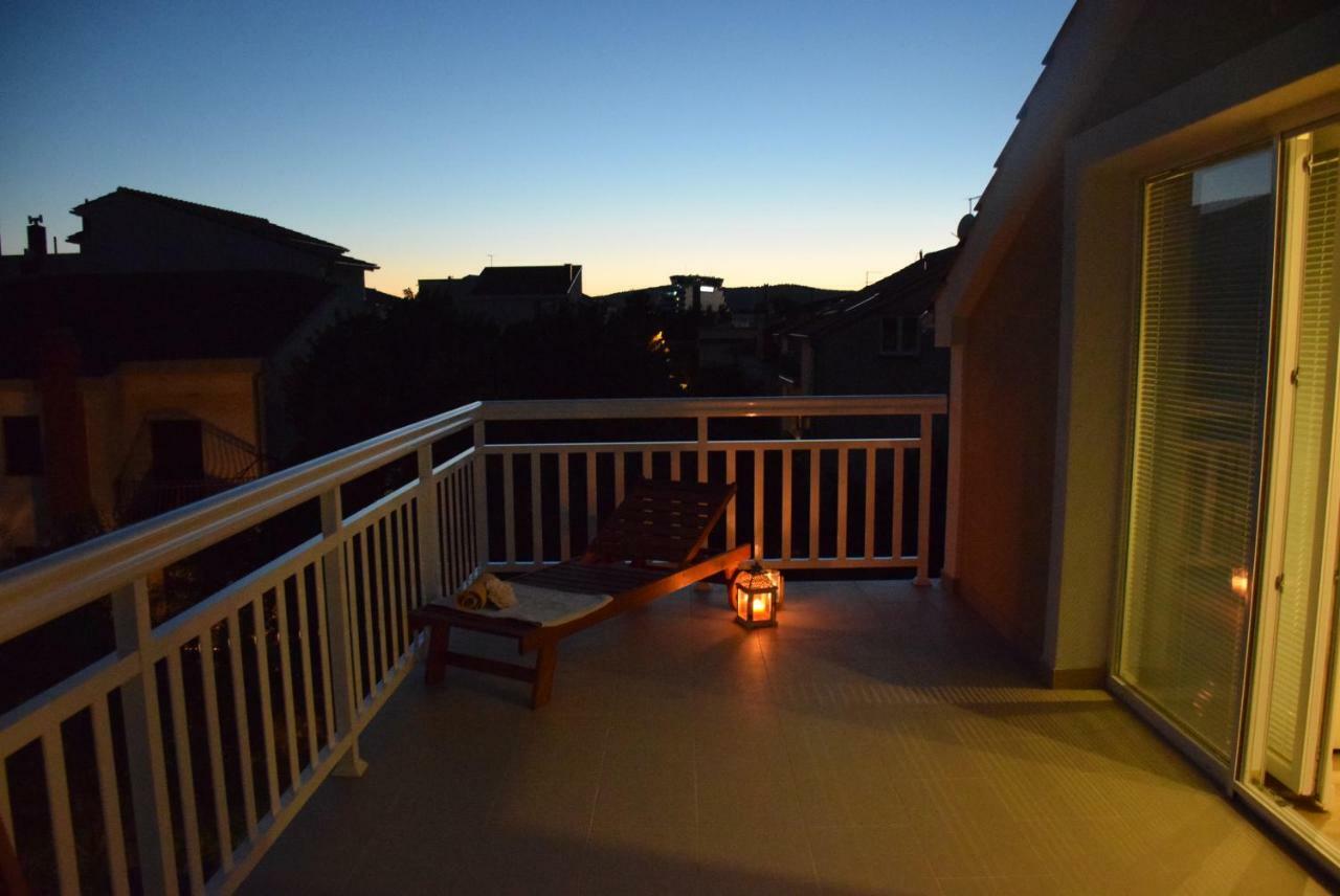 Apartments Zelic Vodice Esterno foto