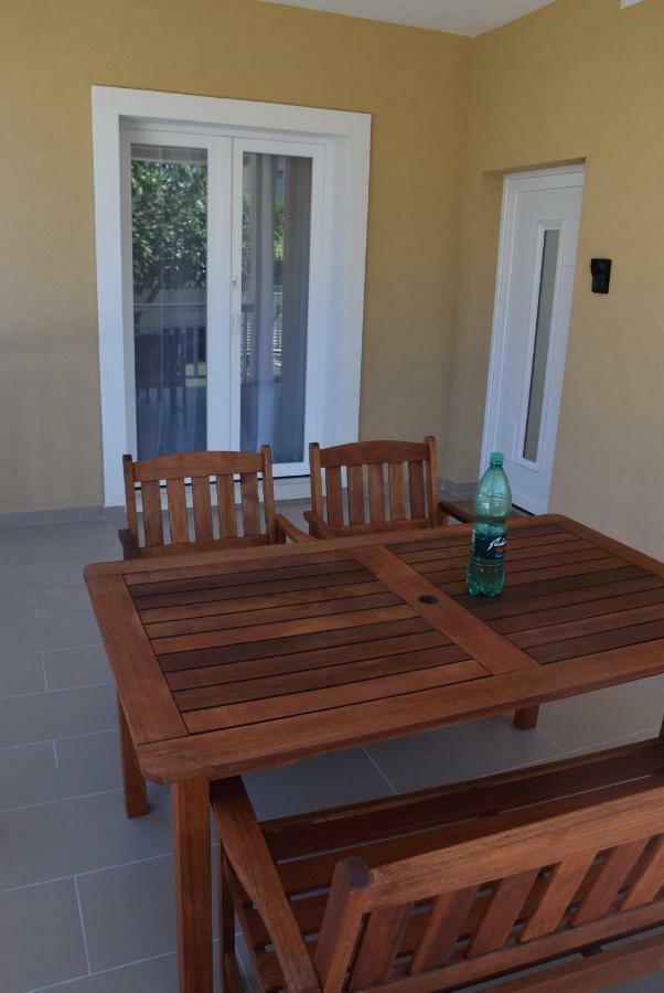 Apartments Zelic Vodice Esterno foto
