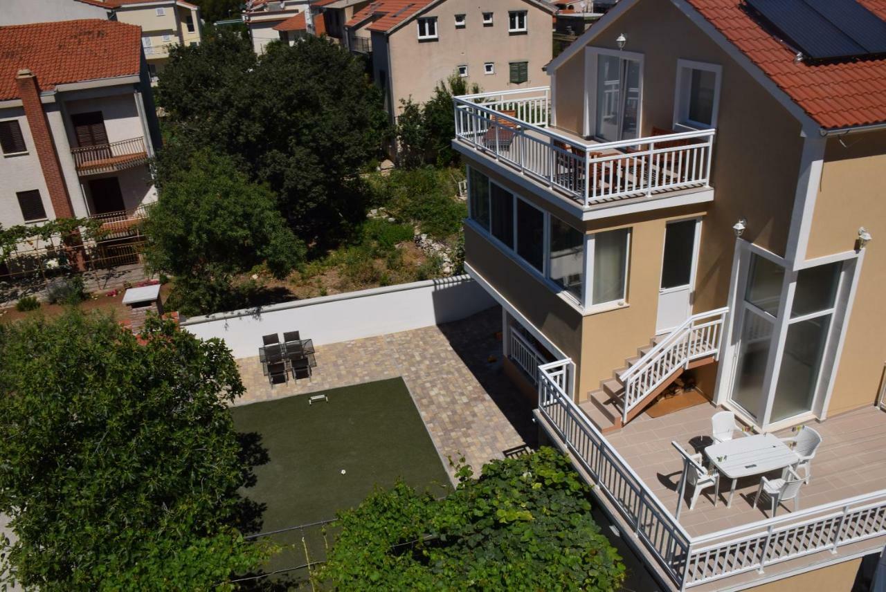 Apartments Zelic Vodice Esterno foto
