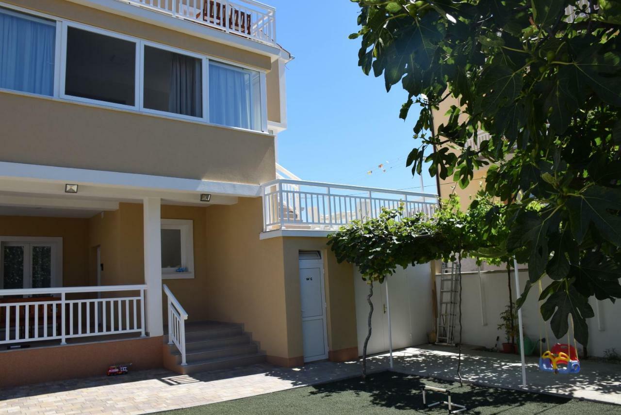 Apartments Zelic Vodice Esterno foto