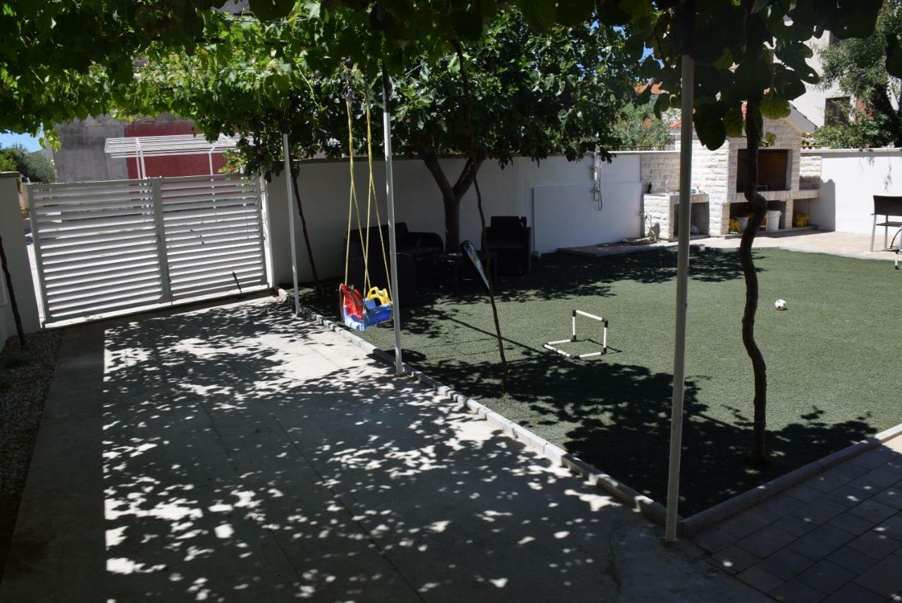 Apartments Zelic Vodice Esterno foto
